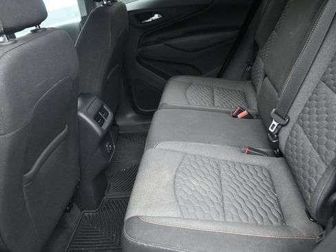 Used 2019 Chevrolet Equinox LT w/ LPO, Hit The Road Package FWD image 14