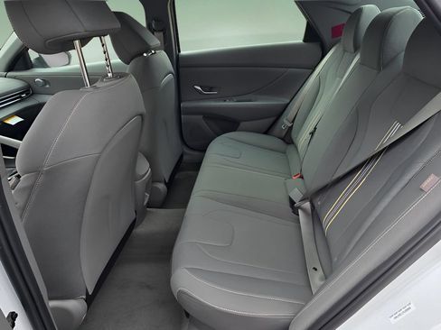 New 2026 Hyundai Elantra Hybrid FWD image 15