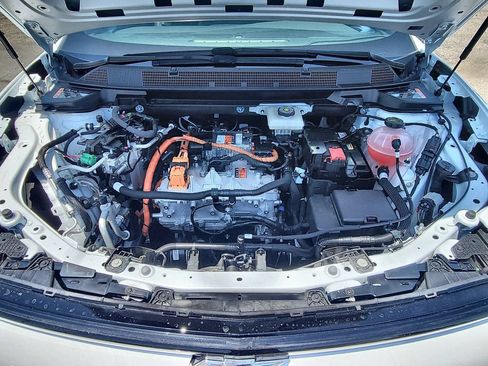 Used 2026 Chevrolet Equinox EV LT FWD image 28