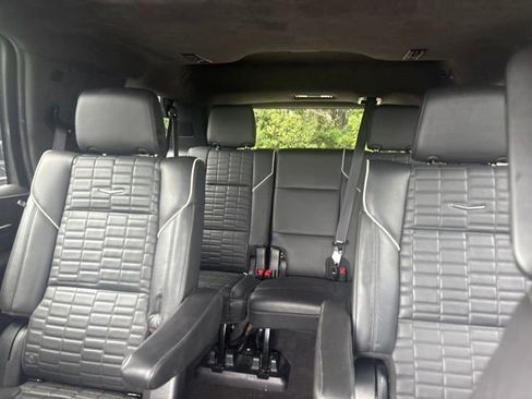 Used 2023 Cadillac Escalade Sport Platinum AWD/4WD image 4