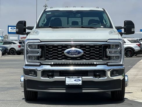 New 2026 Ford F350 Lariat AWD/4WD image 8