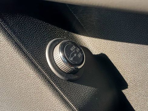 Certified 2025 Cadillac XT6 Luxury image 24