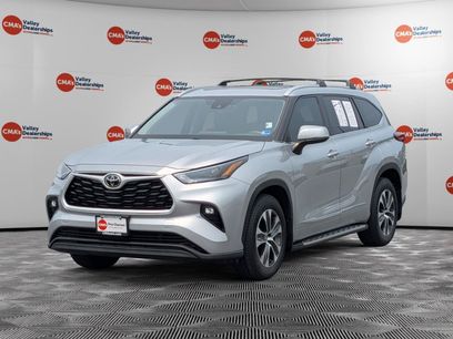 Used 2022 Toyota Highlander XLE