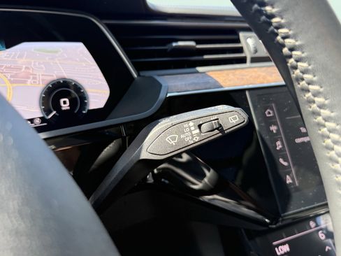 Used 2019 Audi e-tron Prestige w/ Prestige Package image 76