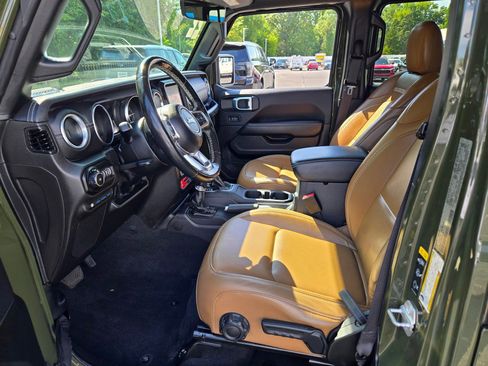 Used 2022 Jeep Wrangler Unlimited Rubicon 4xe w/ Cold Weather Group image 19