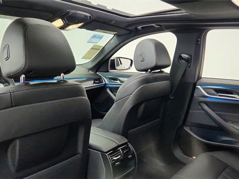 Used 2023 BMW 530e 530e iPerformance w/ M Sport Package image 30