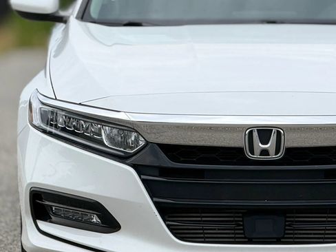 Used 2020 Honda Accord EX image 11