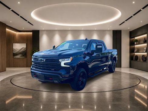 Used 2023 Chevrolet Silverado 1500 LT Trail Boss w/ Protection Package AWD/4WD image 4