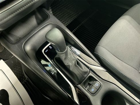Used 2022 Toyota Corolla SE image 17