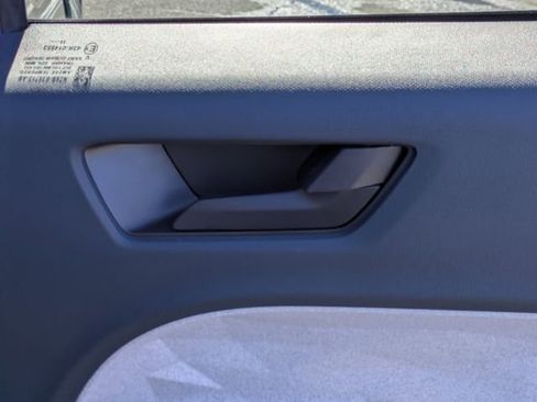 New 2025 Ford Maverick XLT image 31