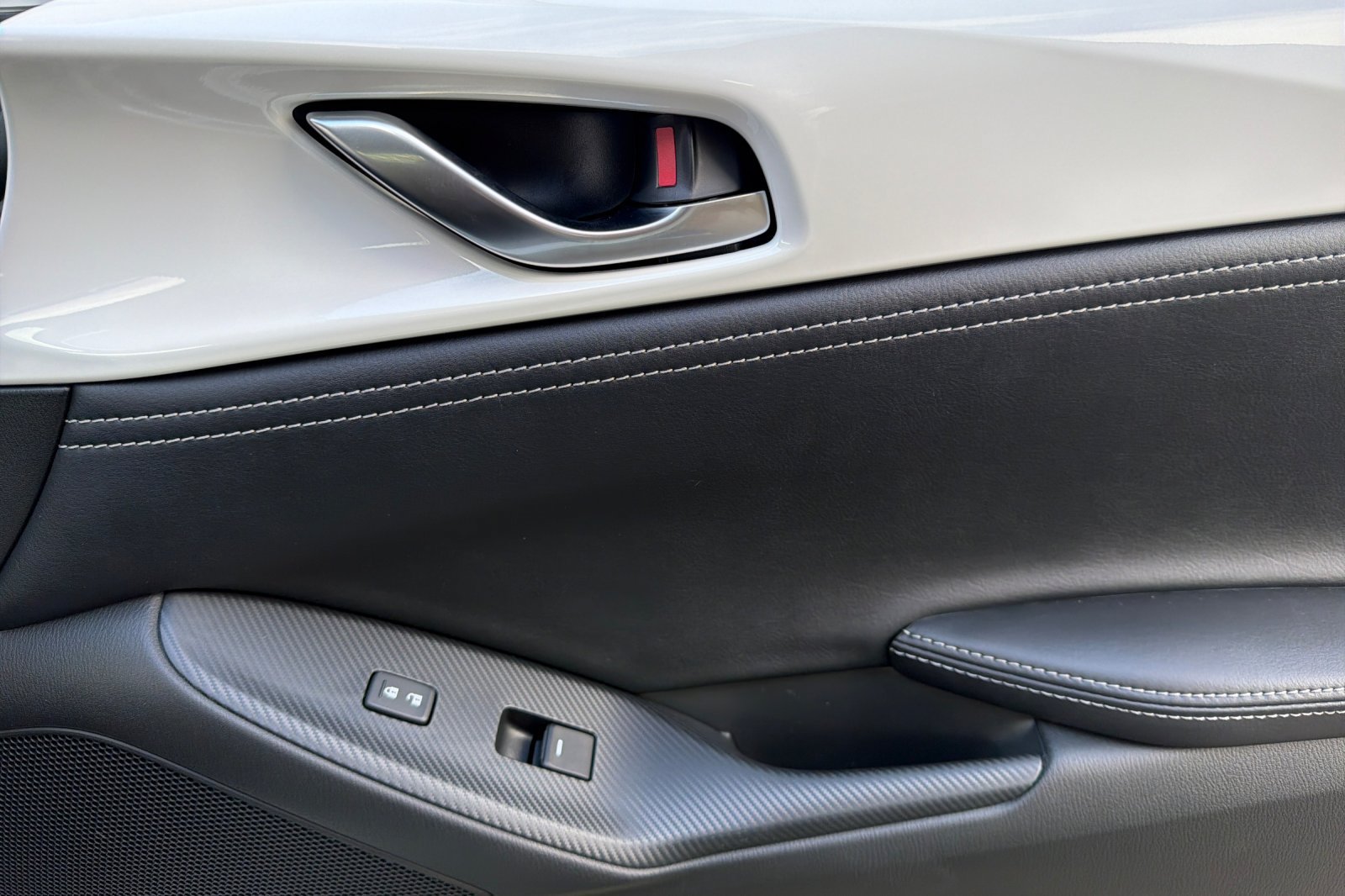 New 2026 MAZDA MX-5 Miata Club w/ Interior Package RWD image 18
