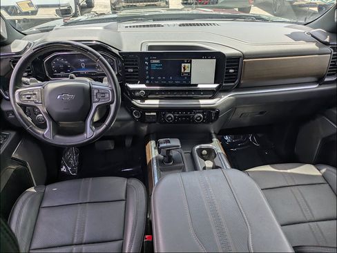 Used 2024 Chevrolet Silverado 1500 High Country w/ Midnight Edition AWD/4WD image 17