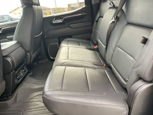Used 2023 GMC Sierra 1500 SLT AWD/4WD image 22