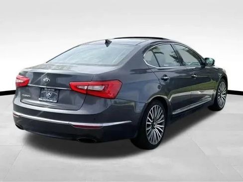 Used 2014 Kia Cadenza Premium w/ Technology Package FWD image 6