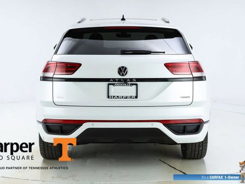 Used 2023 Volkswagen Atlas Cross Sport SEL R-Line image 8