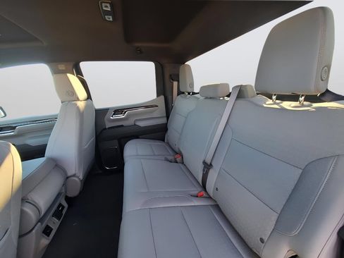 Used 2024 GMC Sierra 1500 SLE RWD image 14