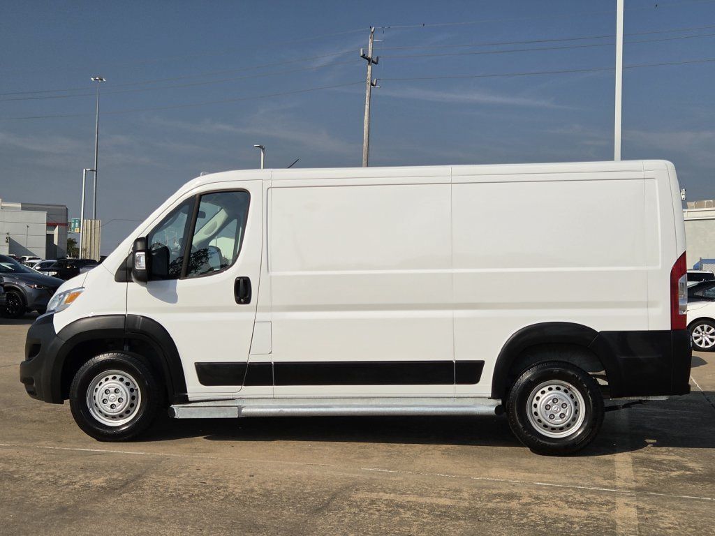 Used 2025 RAM ProMaster 2500 w/ U-Haul Equipment Group FWD image 6
