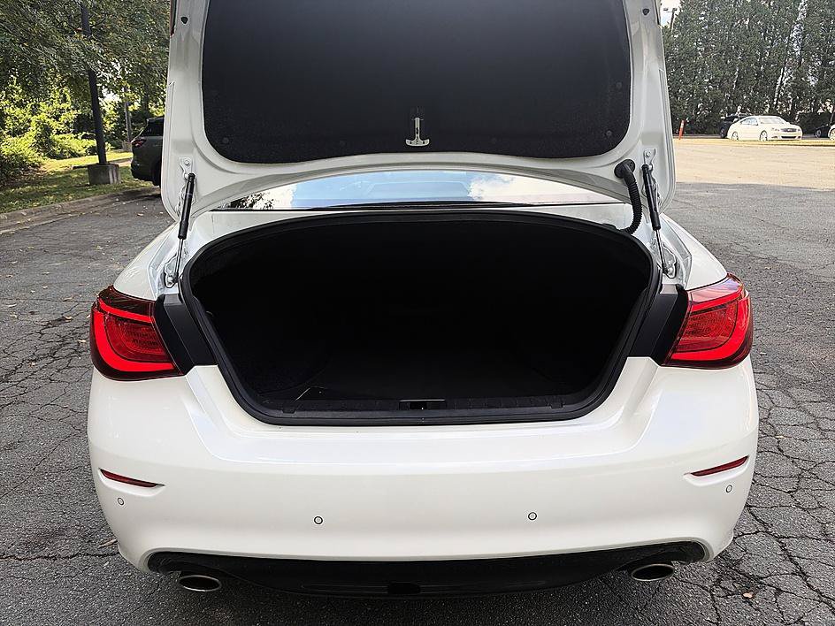 Certified 2018 INFINITI Q70 L 3.7 AWD/4WD image 11