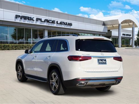 Used 2022 Mercedes-Benz GLS 450 4MATIC image 4