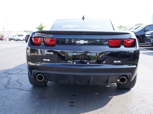 Used 2010 Chevrolet Camaro SS w/ RS Package RWD image 6