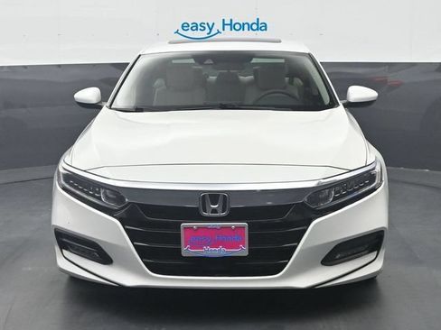 Used 2018 Honda Accord EX image 2