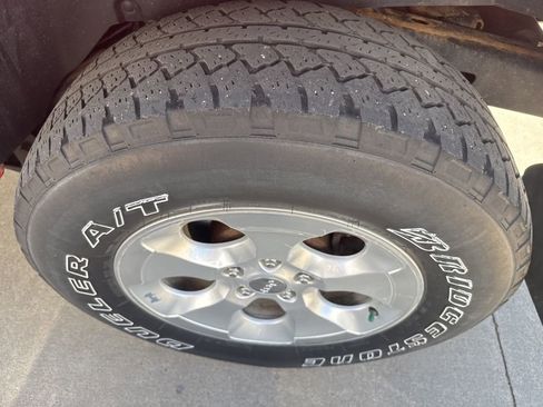 Used 2015 Jeep Wrangler Unlimited Sahara w/ Connectivity Group image 14