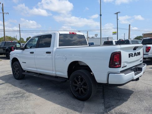 Used 2025 RAM 2500 Big Horn AWD/4WD image 6