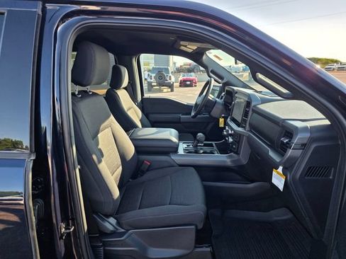 Used 2025 Ford F150 XLT w/ Equipment Group 301A Standard AWD/4WD image 13