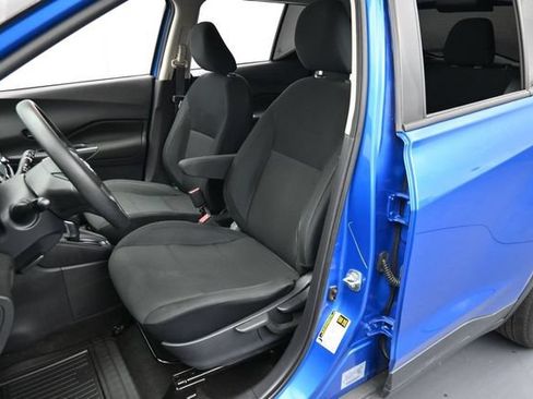Used 2024 Nissan Kicks S FWD image 11
