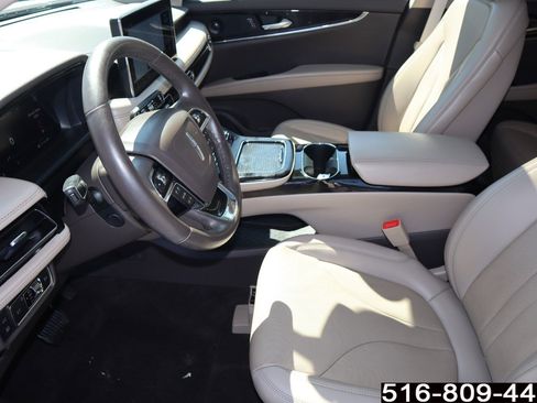 Used 2021 Lincoln Nautilus Reserve image 18