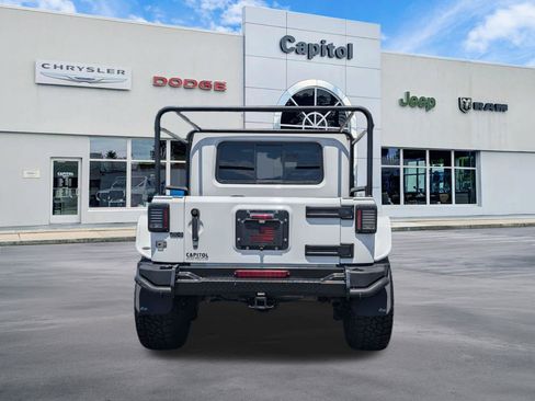 Used 2012 Jeep Wrangler Unlimited Sahara w/ Connectivity Group AWD/4WD image 4