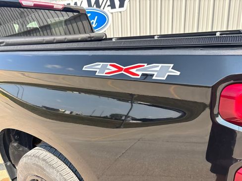 Used 2022 Chevrolet Silverado 1500 Custom w/ Rally Edition AWD/4WD image 8