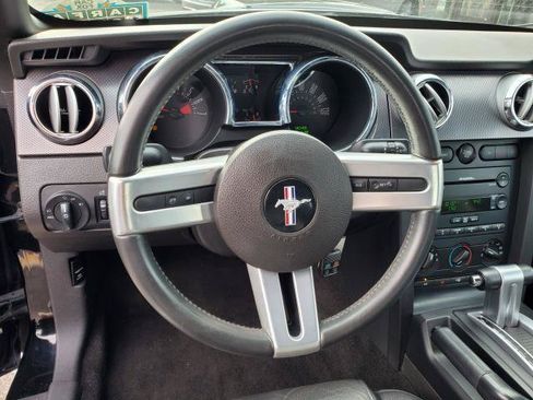 Used 2007 Ford Mustang Convertible RWD image 19