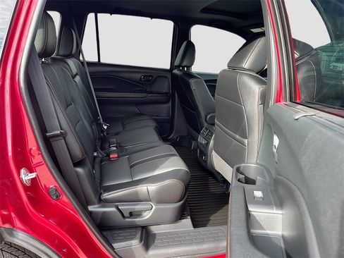 Used 2023 Honda Passport TrailSport image 29