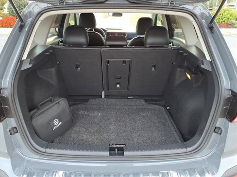 Certified 2023 Volkswagen Taos SE image 11