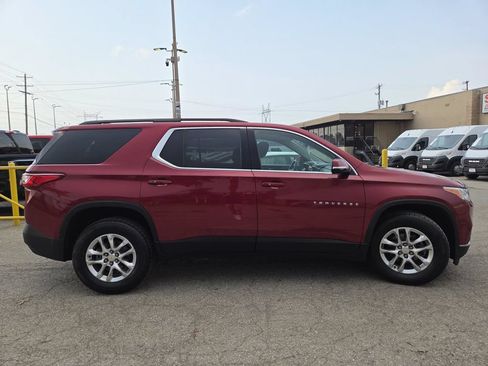 Used 2020 Chevrolet Traverse LT AWD/4WD image 16