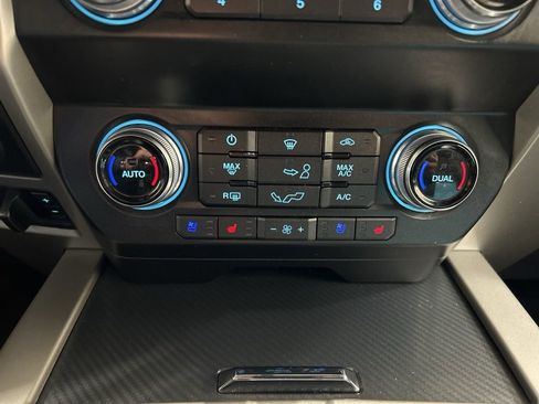 Used 2019 Ford F150 Lariat w/ Equipment Group 502A Luxury image 24