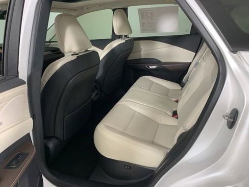Used 2024 Lexus RX 350 AWD w/ Convenience Package image 31