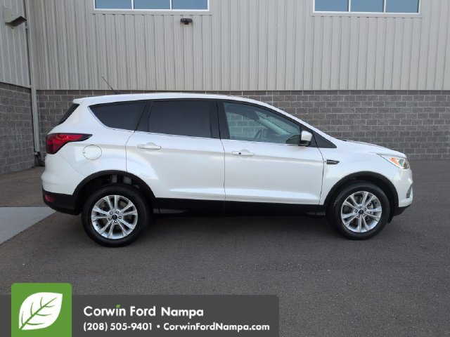 Used 2019 Ford Escape SE AWD/4WD image 2