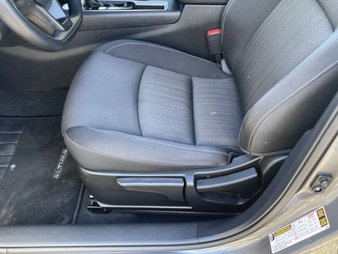 Used 2024 Nissan Altima 2.5 S image 19