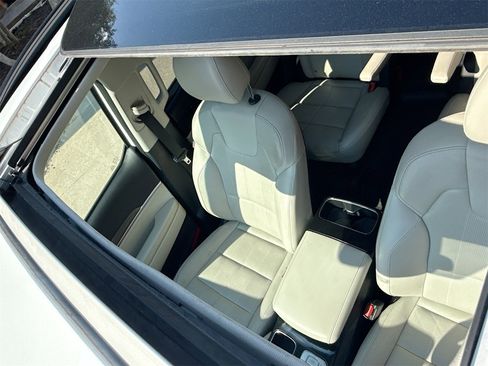 Used 2021 Kia Telluride EX w/ EX Premium Package image 23