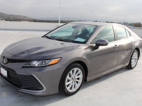 Certified 2023 Toyota Camry LE image 6