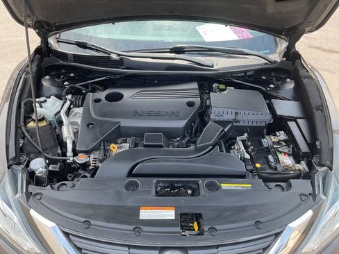 Used 2016 Nissan Altima 2.5 SL FWD image 46
