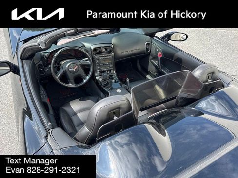 Used 2005 Chevrolet Corvette Convertible w/ Preferred Equipment Group RWD image 27