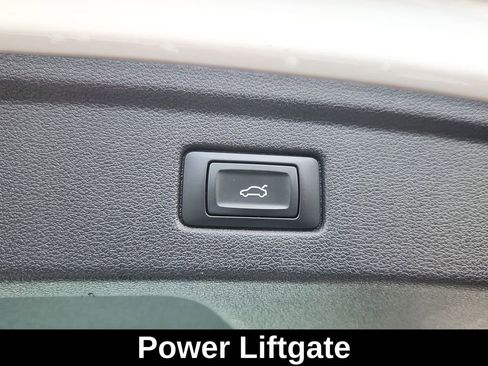 Used 2022 Audi A5 2.0T Premium image 14