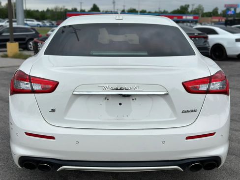 Used 2018 Maserati Ghibli S GranLusso RWD image 8