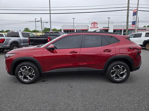 Used 2025 Chevrolet Trax LT w/ Driver Confidence Package FWD image 5
