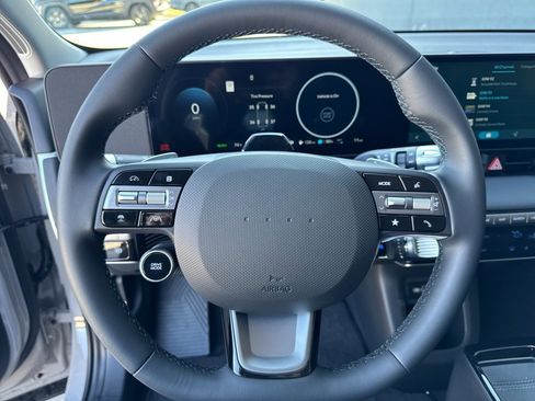 New 2026 Hyundai Ioniq 5 SE image 3