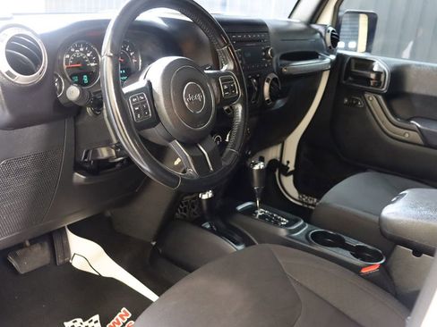 Used 2017 Jeep Wrangler Unlimited Sport w/ Quick Order Package 24S AWD/4WD image 34