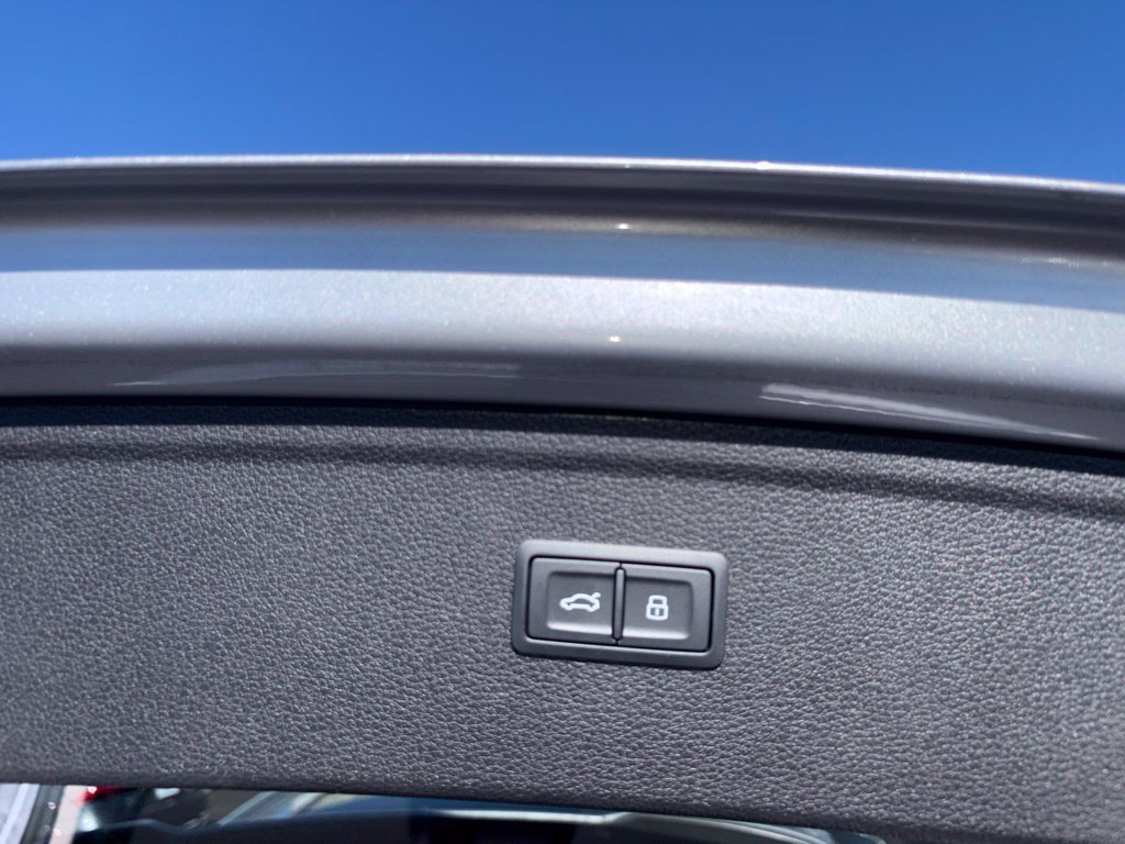 Used 2024 Audi Q5 2.0T Premium w/ Convenience Package AWD/4WD image 21